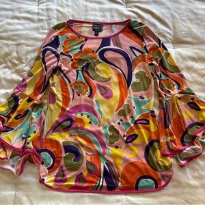 Coco Bianco Multicolor Abstract Blouse 3/4 flared sleeves.